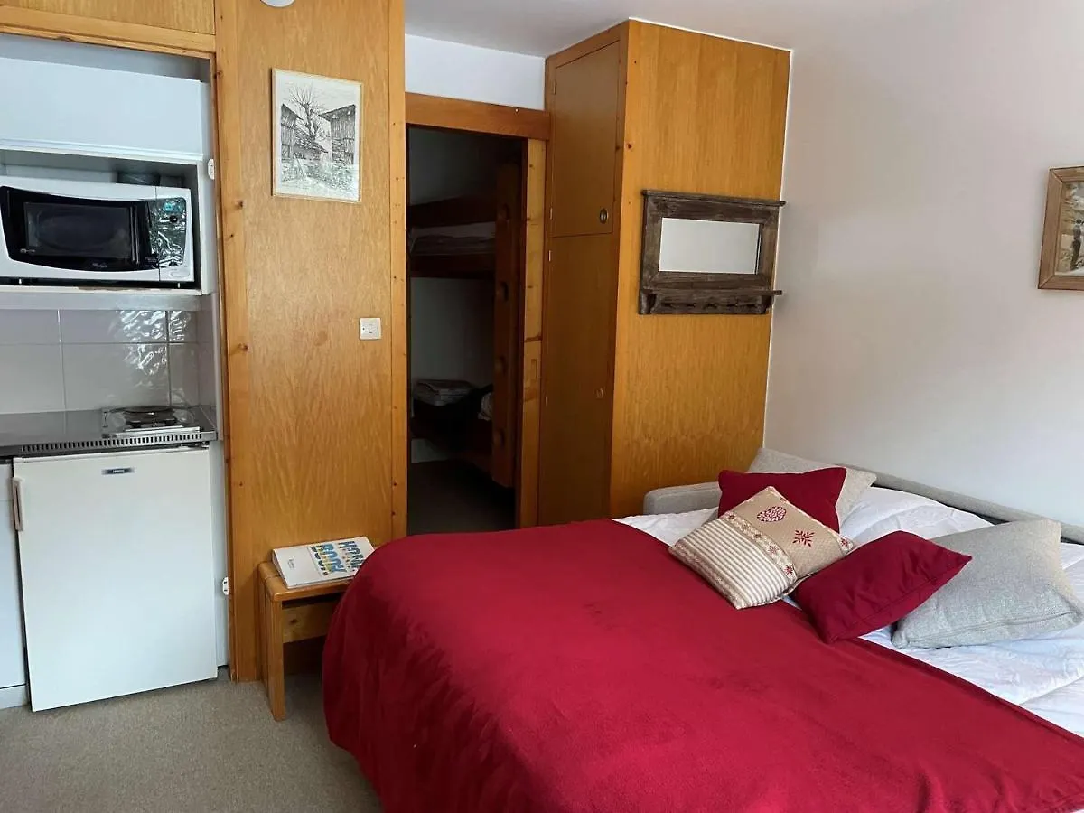 Studio Cosy A Meribel, A 20M Des Pistes, Avec Balcon, Casier A Ski Et Acces Facile Aux Navettes - Fr-1-180-333 Lägenhet